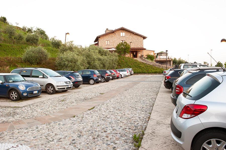 Hotel Fontana Santa Grumello del Monte Exterior photo