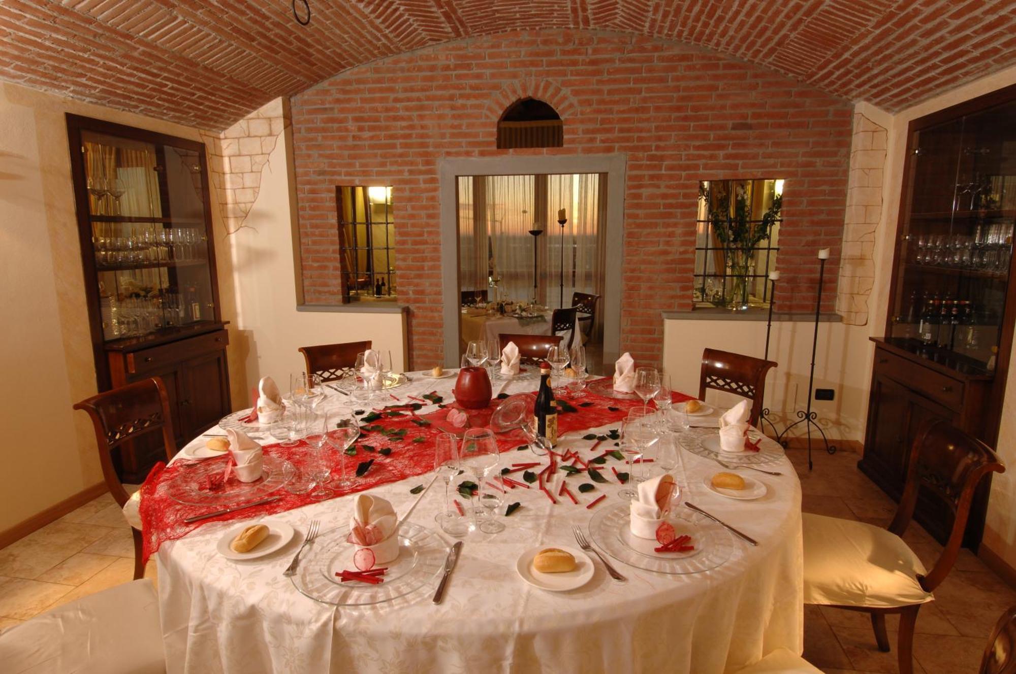Hotel Fontana Santa Grumello del Monte Exterior photo